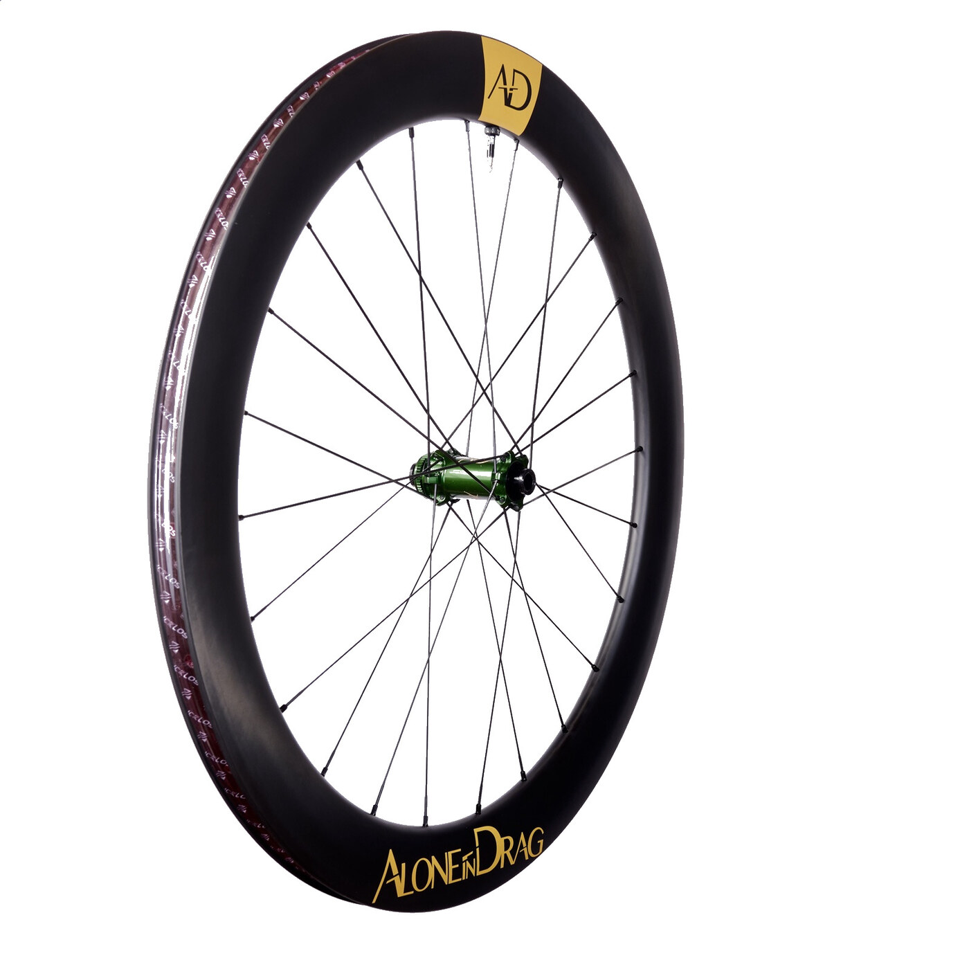 SaBRe VI.V wheel with its deep carbon rim on a clean white background, studio shot