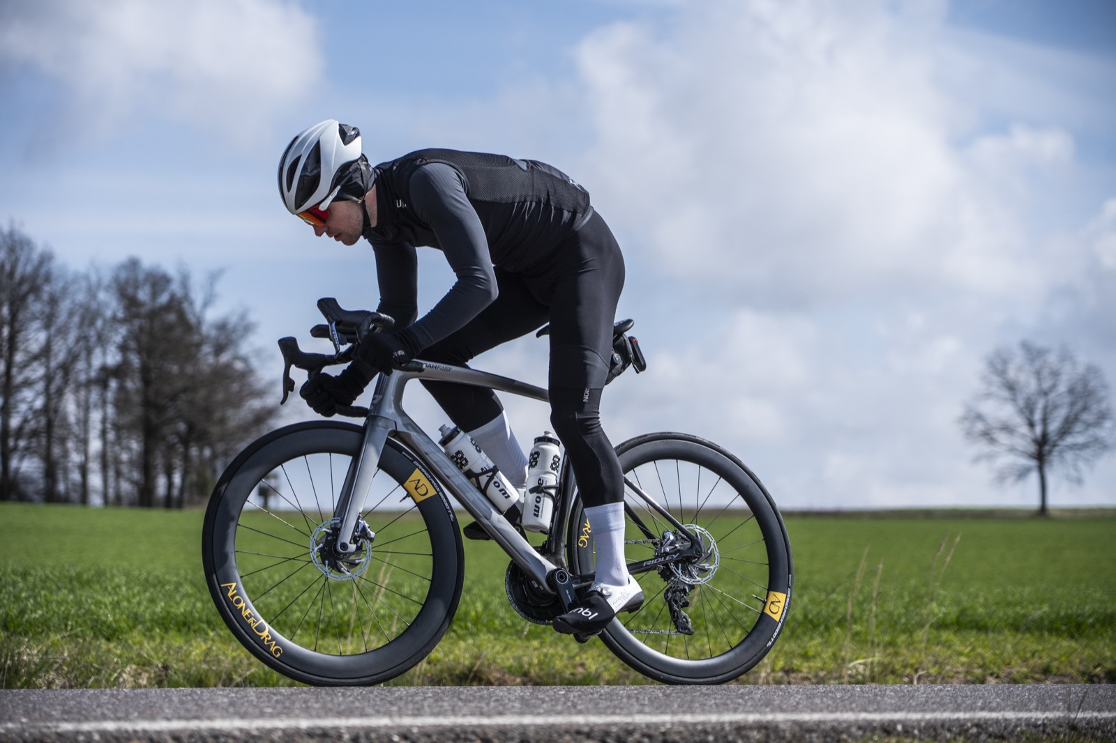 SaBRe VI.V on road bike