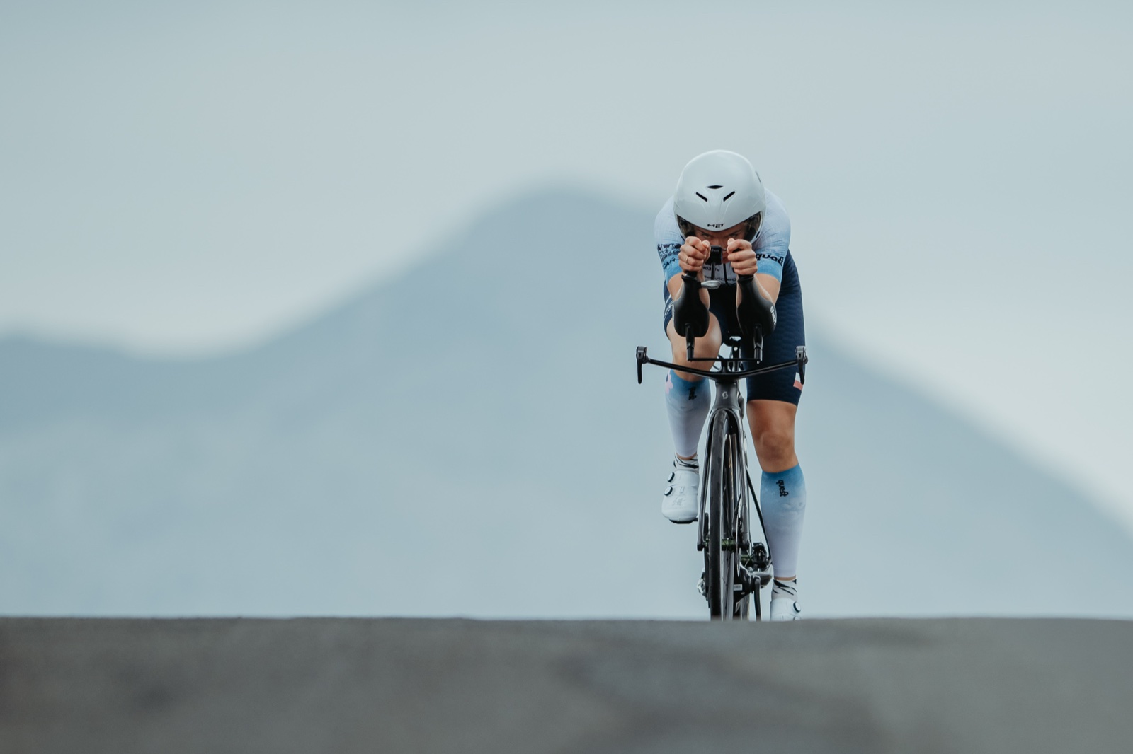 SaBRe wheels — rider frontal, mountains